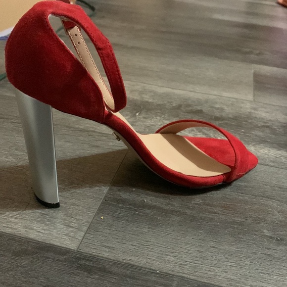 Red High heels ♥️Tony Bianco♥️ - Picture 2 of 4